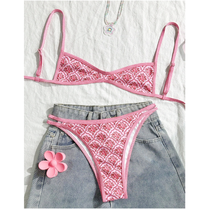 📢📢50%  OFF !! ⏰ Pink Vintage Tile Print Bikini Set—This season's beach fashion, showcasing unique charm! ✨