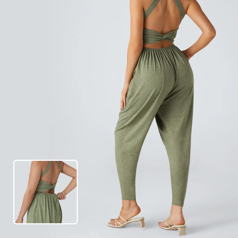 🥳2026 HOT SALE🥳💞50K+ SOLD!💥👵🦋 50% OFF! Twisted U-Neck Harem Jumpsuit – Flattering U-neck, gentle twist detail softens tummy. Side pockets for phone or specs. Easy pull-on, no tricky zips. Your new go-to for casual days. 🌸✨